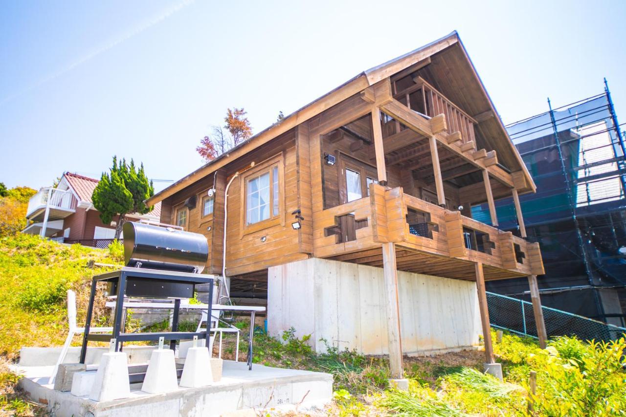 Villa Awaji Seaside Log House In Goshiki 1 Sumoto Exterior foto